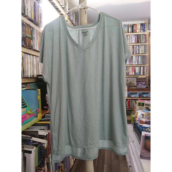 Reebok Tops - New Reebok Womens 1x  Extra Large Light Blue Active T Shirt Bag82